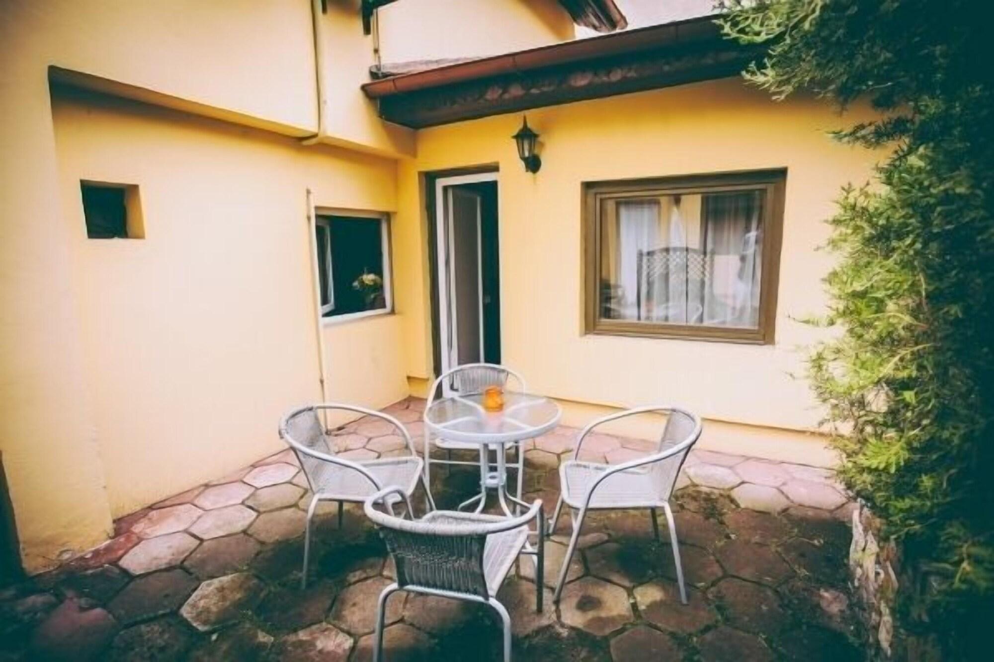 Deja Vu Guesthouse Cluj-Napoca Exterior foto